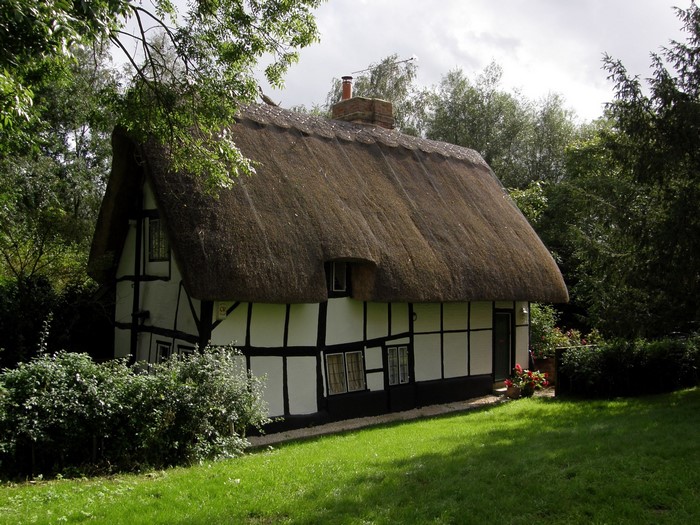 Thatched cottage in the United Kingdom