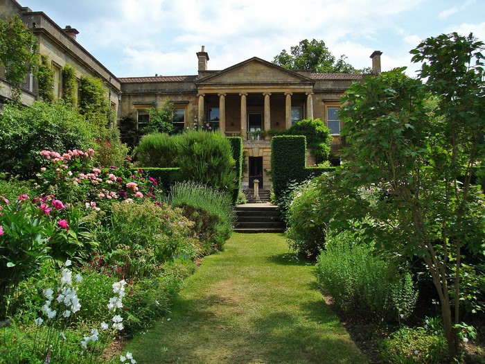 Georgian House with Formal Garden in the United Kingdom