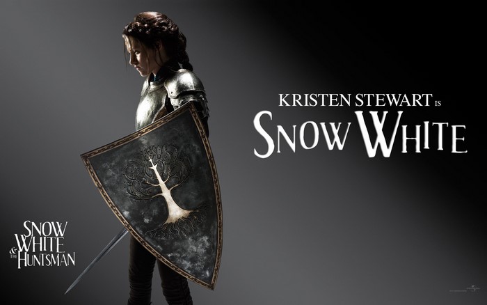 Kristen Stewart as Snow White in Snow White and the Huntsman