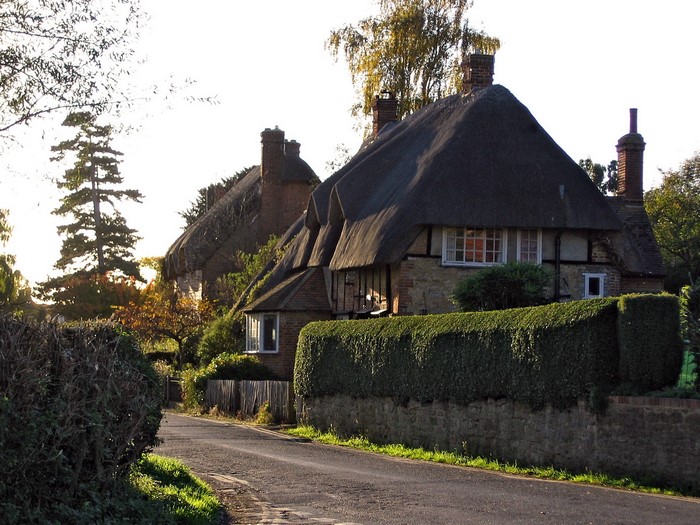 Thatched roof cottages in the United Kingdom