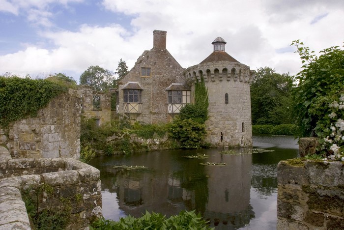Scotney Castle England, Moated Castle Ruins