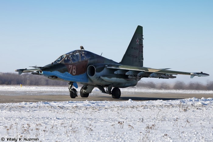 Russian Su-25SM Frogfoot fighter jet on a snowy runway