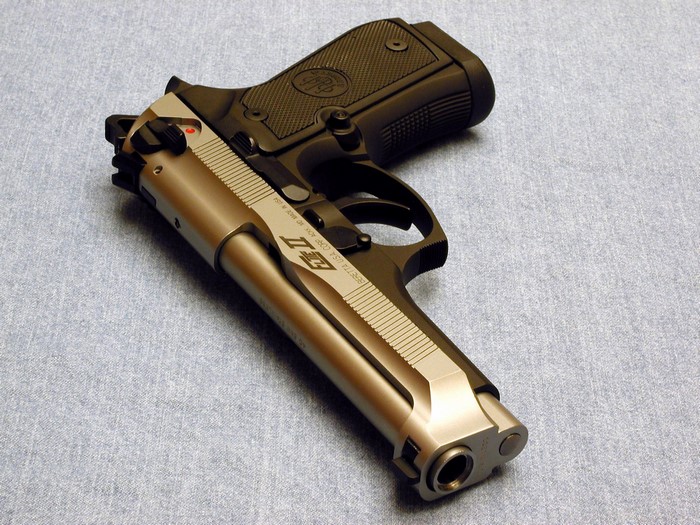 Beretta 92FS II pistol