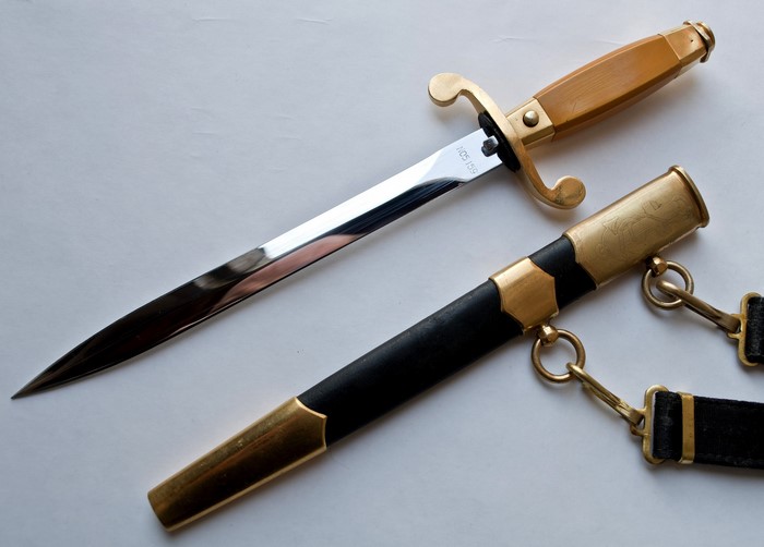 Naval dirk with scabbard and belt hangers
