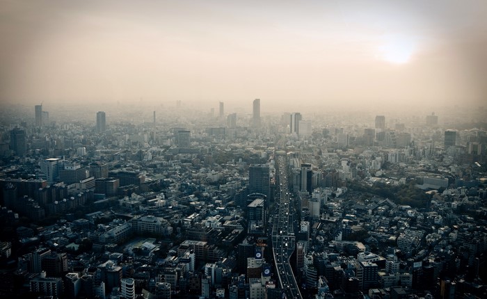 4K Smoggy Tokyo Cityscape