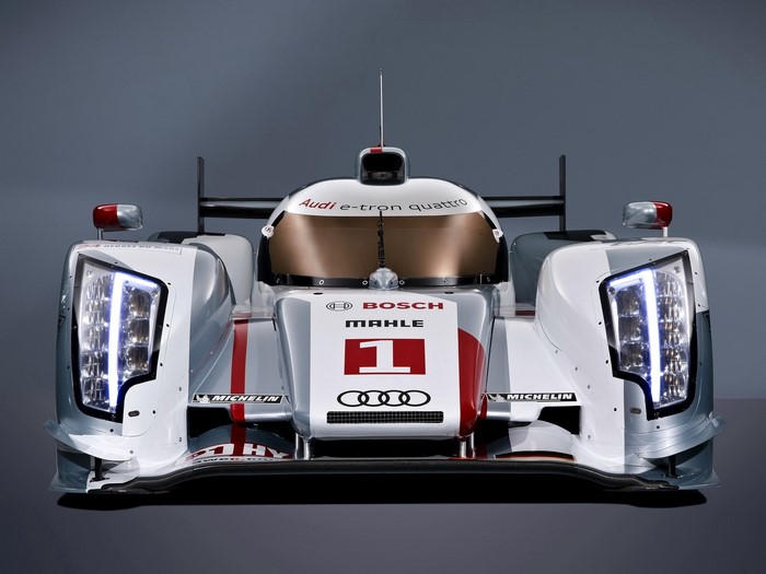 Audi R18 e-tron quattro race car