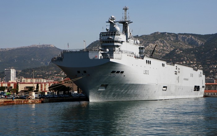 French Mistral-class amphibious assault ship L9013