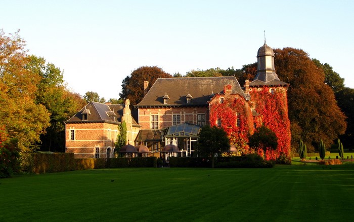 Castle Rullingen in Limburg, Belgium