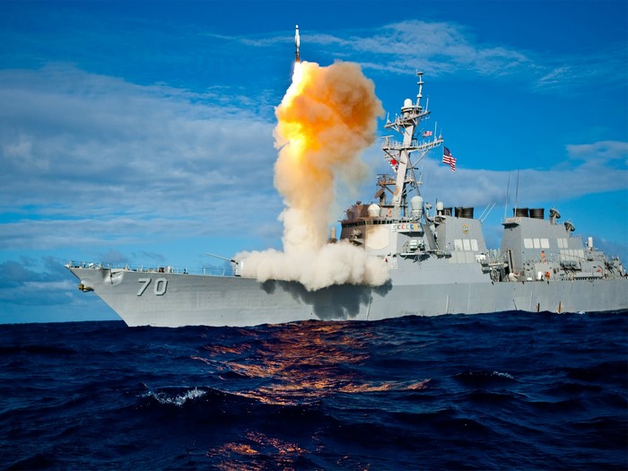 US Navy Destroyer launches missile at sea