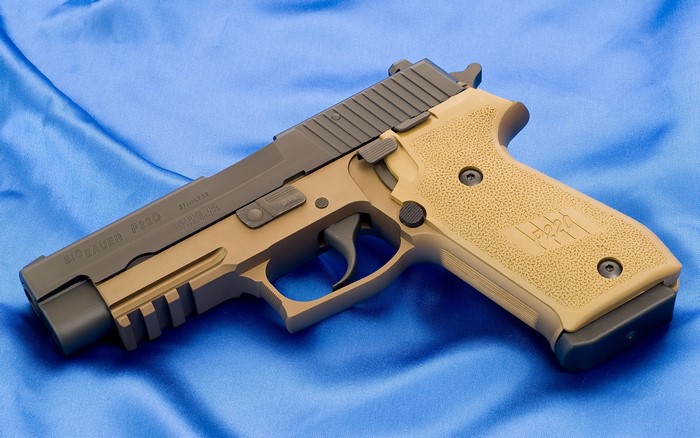 SIG Sauer P220 pistol