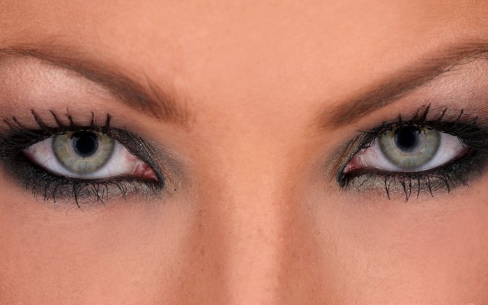Close-up of a woman's eyes with makeup