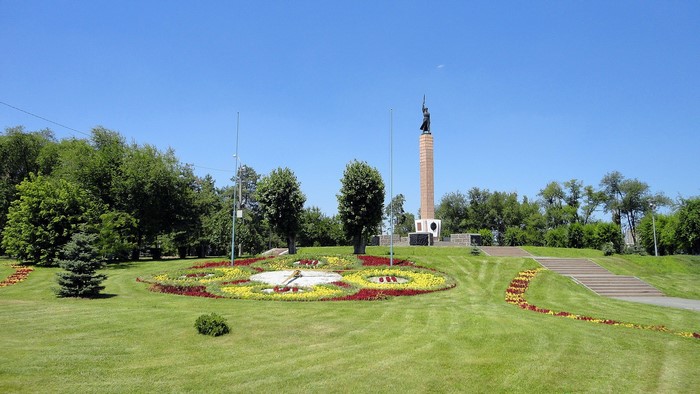 Monument and flower clock in a park