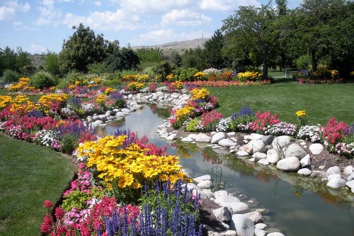 Romantic Gardens in Utah, USA