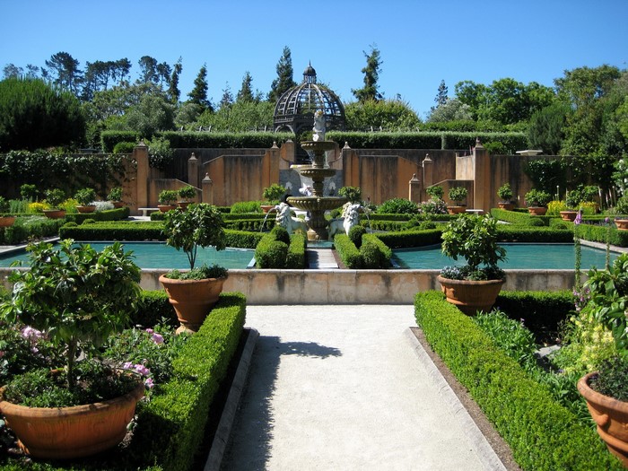 Formal Garden with Fountain and Pool