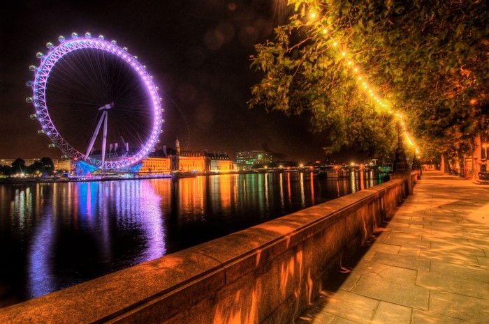London Eye and River Thames at Night