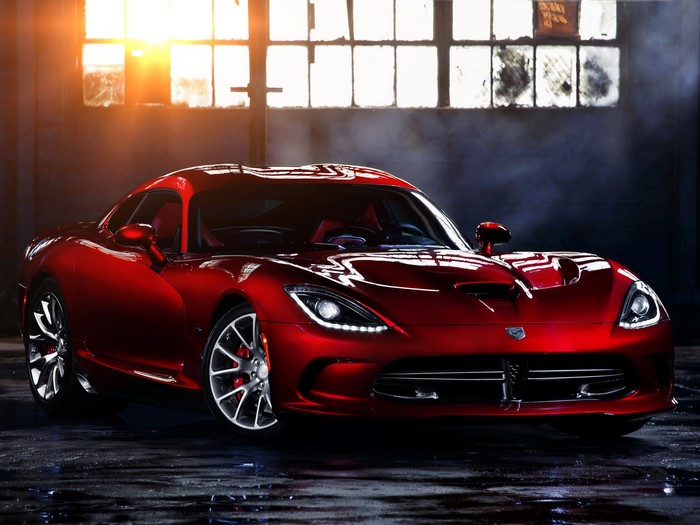 Red Dodge Viper GTS 2012 in a warehouse