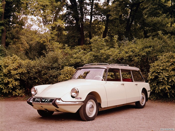 White Citroen DS Station Wagon parked outdoors