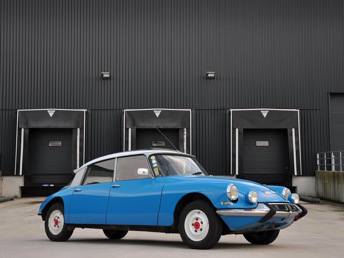 1967 Citroen DS 19 Rally Car