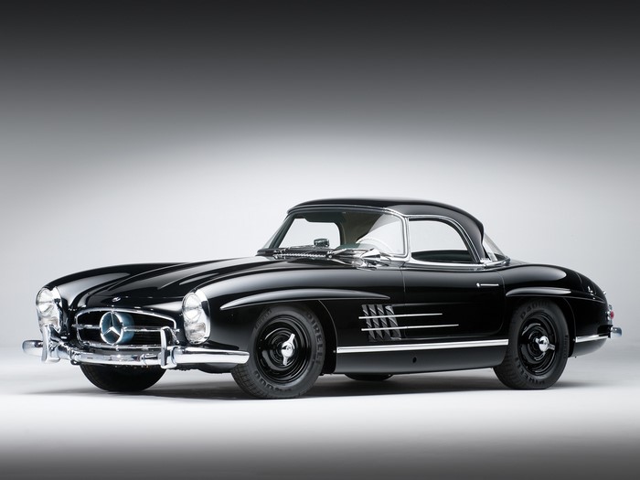 Black Mercedes-Benz 300 SL Gullwing Coupe