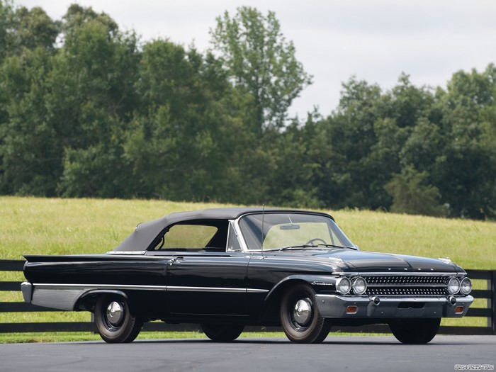 1961 Ford Galaxie XL Sunliner Convertible