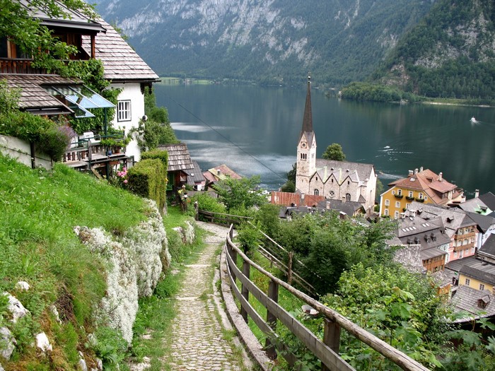 Hallstatt, Austria village with lake and mountains