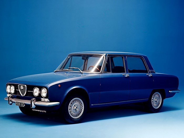 Blue Alfa Romeo 1750 EE sedan