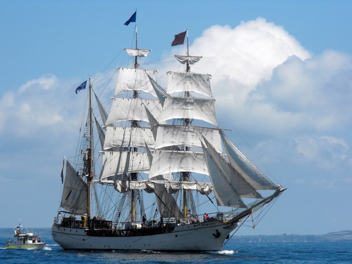Tall Ship Europa sailing on the ocean