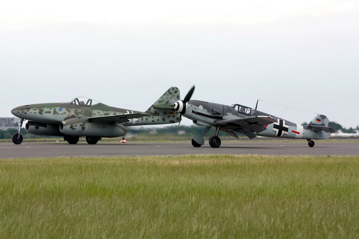 Messerschmitt Me 262 and Bf 109 G4 Airplanes