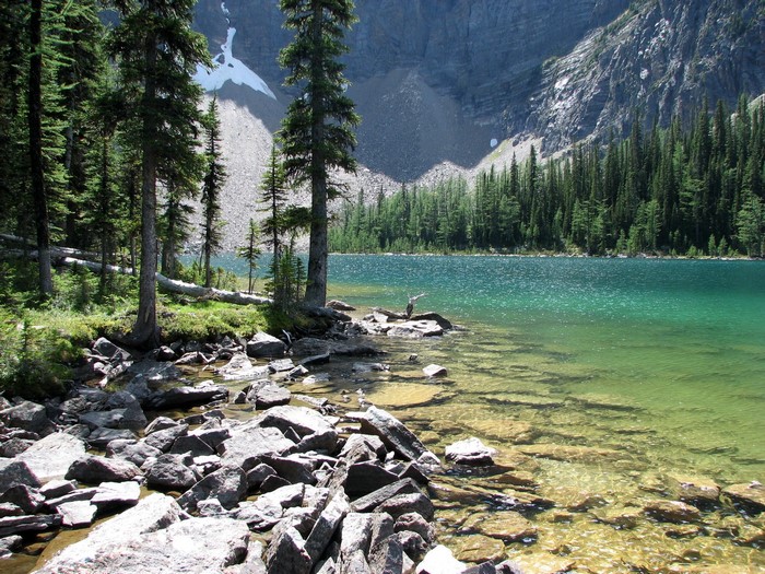 Arnica Lake in Jasper Park, Canada