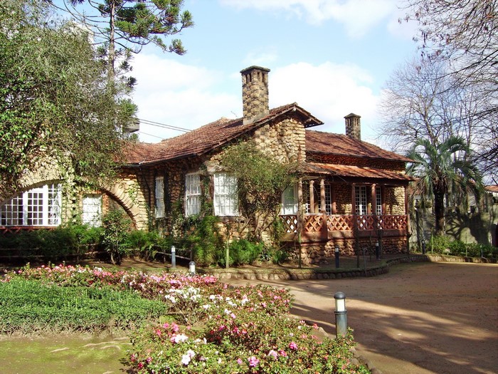 Stone house with garden and flowers in Agueda, Portugal