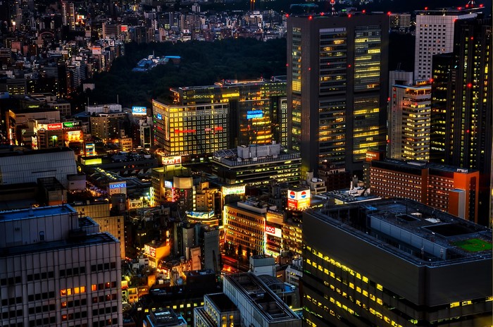 4K Night Cityscape in Japan