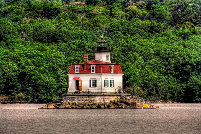 Esopus Meadows Lighthouse on an island