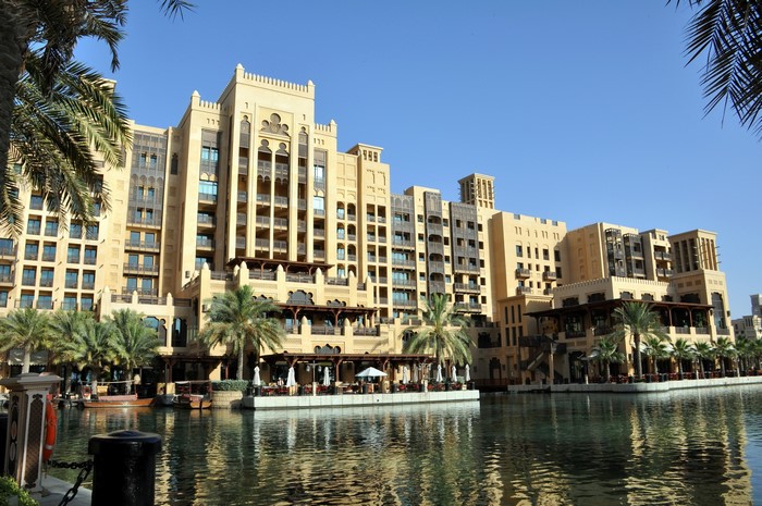 Hotel Mina A Salam Dubai with Waterway and Palm Trees