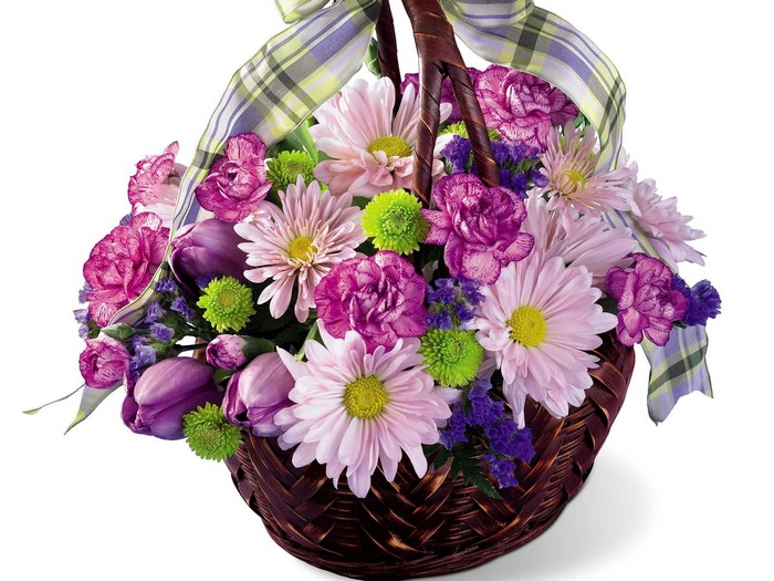 Flower basket with purple and pink flowers