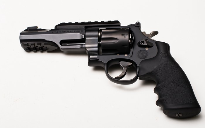 Smith & Wesson 327 Revolver