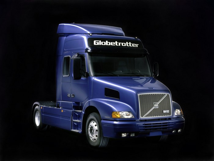 Blue Volvo Globetrotter NH12 Truck
