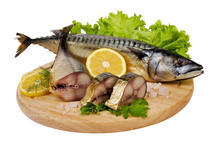 Fresh Mackerel Fish with Lemon and Greens