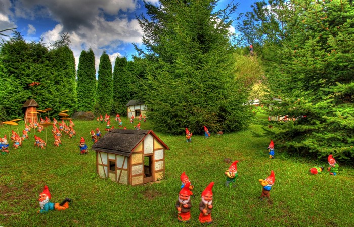 Garden with many gnomes and small houses