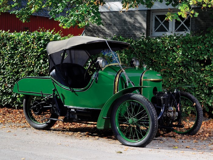 Darmont Morgan Runabout 1921 green vintage car