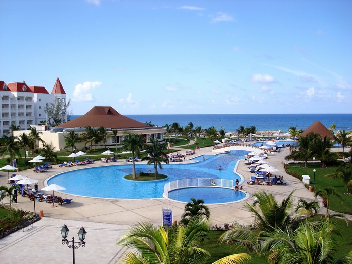 Resort with pools and ocean view