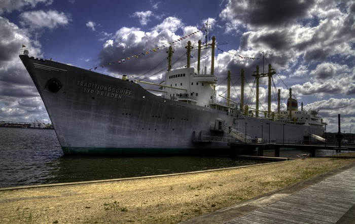 Traditionsschiff Typ Frieden ship