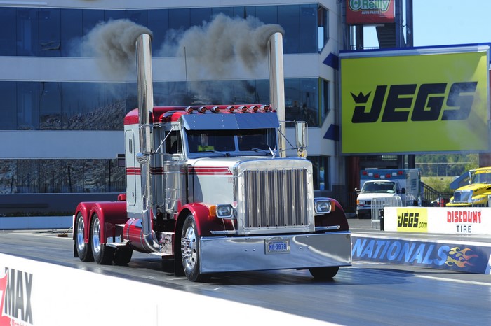 Peterbilt 379 Truck Emitting Smoke at JEGS Nationals
