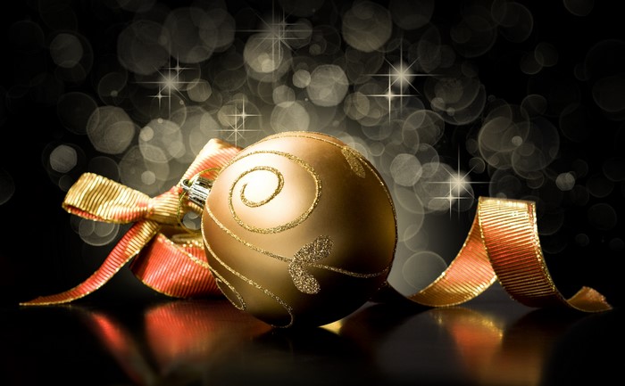 Christmas ornament with ribbon and bokeh