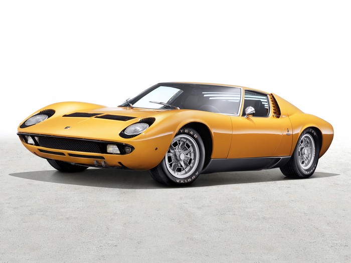 Orange Lamborghini Miura P400 S