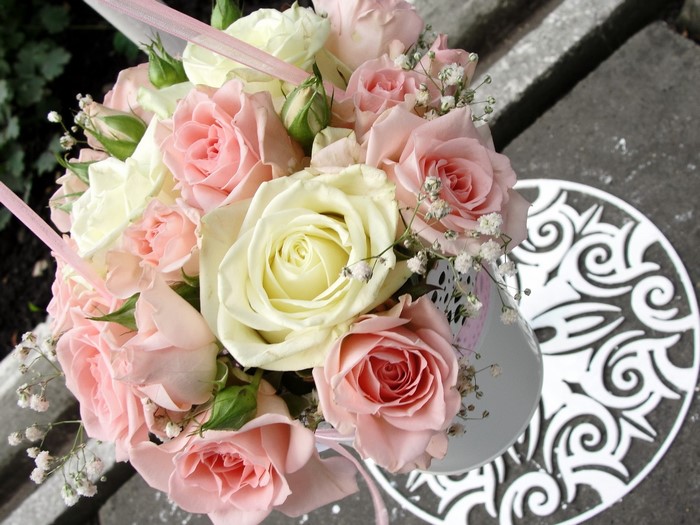Pink and white rose bouquet with baby's breath