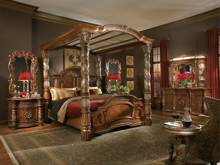 Luxurious Bedroom with Four-Poster Bed and Vanity