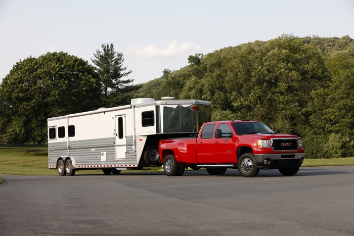 2011 GMC Sierra 3500 towing a trailer
