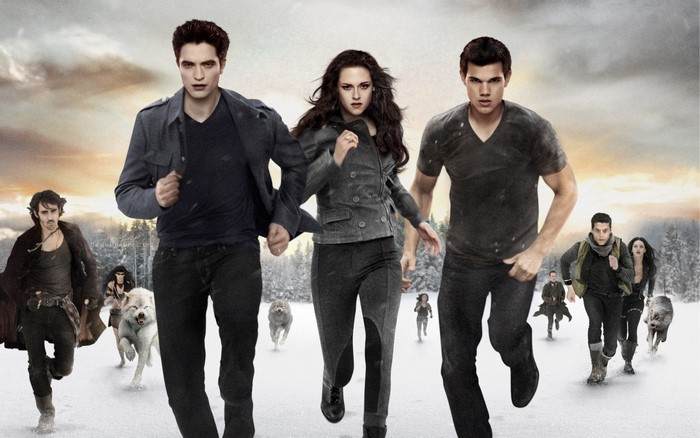 The Twilight Saga: Breaking Dawn characters running