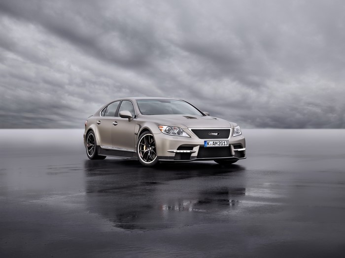 4K Lexus LS 650
