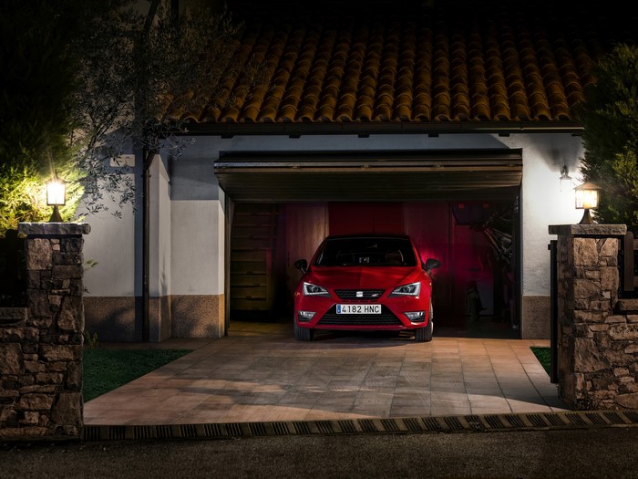 Red 2013 Seat Ibiza Cupra in Garage